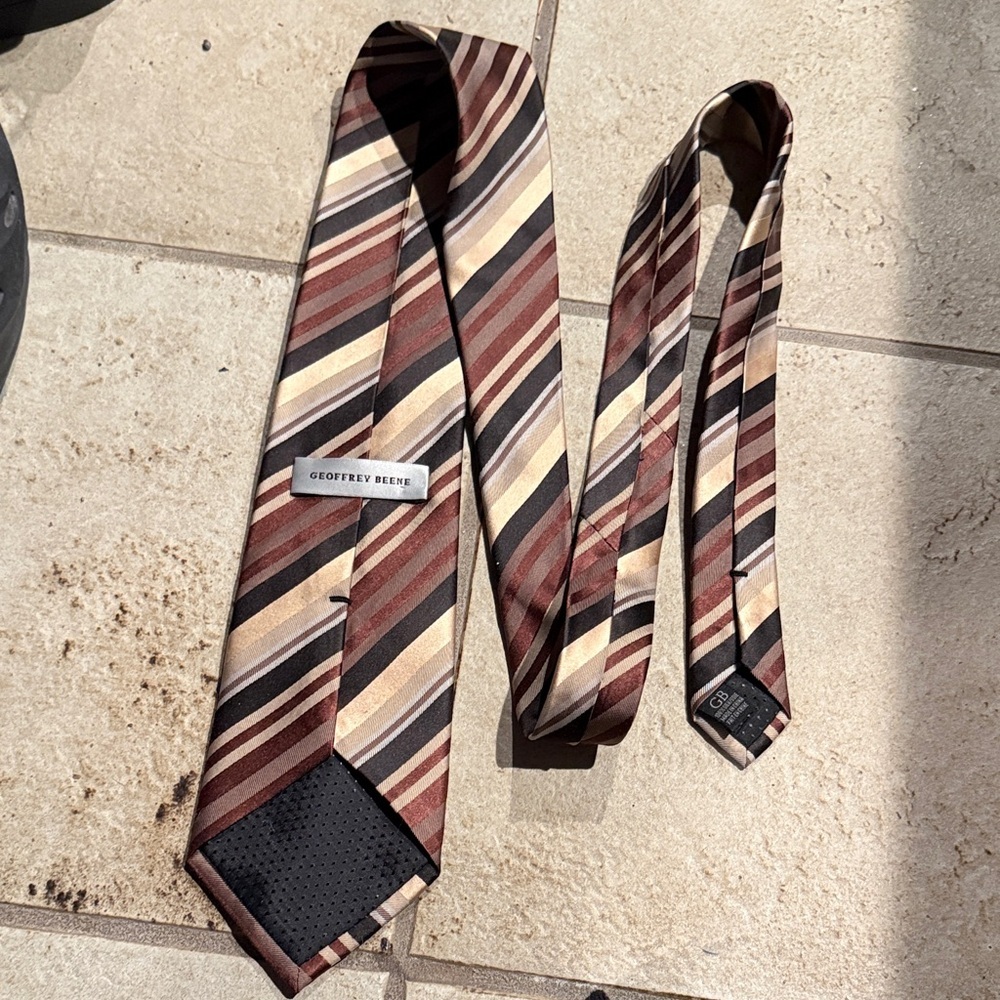 Geoffrey Beene Brown and Cream Diagonal Silk Striped Tie